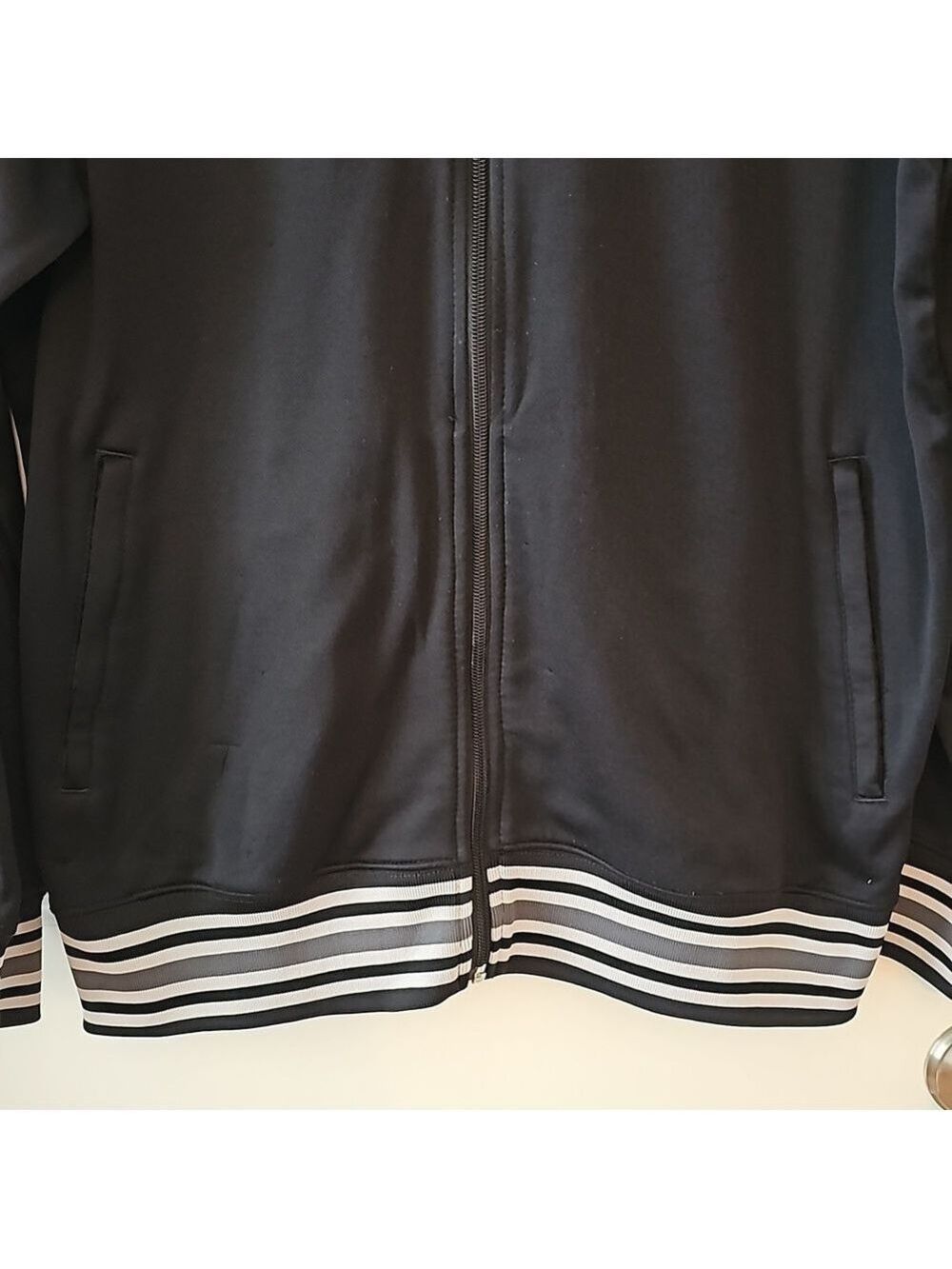 Nike Black Full Zip Jacket - Picture 3 of 10
